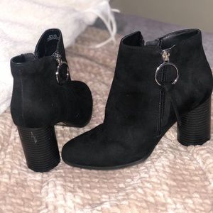 Ankle boots